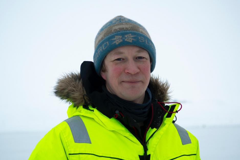 Prosjektleiar Rasmus Bøckman i Longyearbyen lokalstyre. (Foto: Line Nagell Ylvisåker)