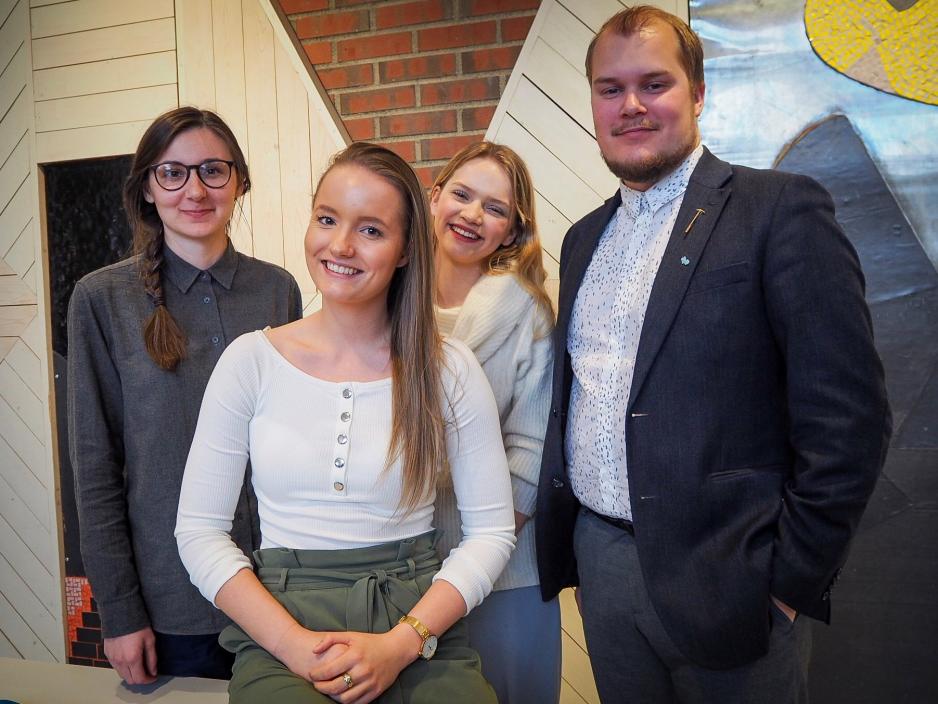 Zhanna Guzenko (27), Aleksandra Seljeseth (17), Amanda Åsberg (22) and Tim Andersson (24) are passionate about promoting the Arctic and its abundant opportunities both in culture, education and business. (Photo: Christine Karijord)