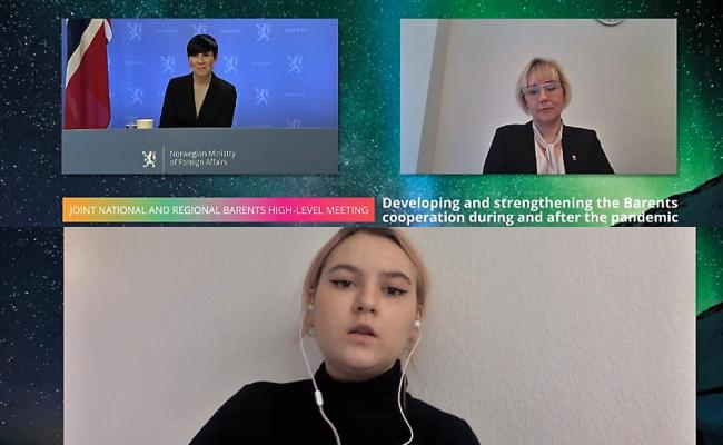 Utenriksminister Ine Eriksen Søreide, landshøvding i Vesterbotten, Helene Hellmark Knutsson og Daria Makhotina fra Barents ungdomsråd. Skjermbilde fra møtet i Barentsrådet 27. oktober 2020. Utenriksminister Ine Eriksen Søreide, landshøvding i Vesterbotten, Helene Hellmark Knutsson og Daria Makhotina fra Barents ungdomsråd. Skjermbilde fra møtet i Barentsrådet 27. oktober 2020.