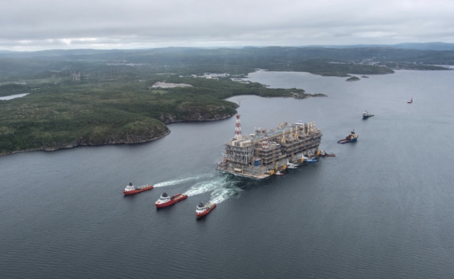 The gravity-based structure (GBS) platform traveling up the Kola Bay. (Source: Novatek/Rosmorport) GBs vK Belokamenka51