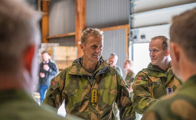 Forsvarssjefen på besøk på Evenes flystasjon Forsvarssjefen på besøk på Evenes flystasjon